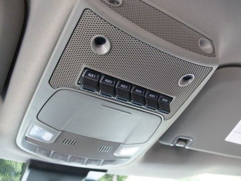 Used 2020 Ford F250 XL w/ Power Equipment Group AWD/4WD image 9