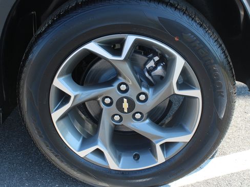 New 2025 Chevrolet Trax LT w/ Driver Confidence Package image 18