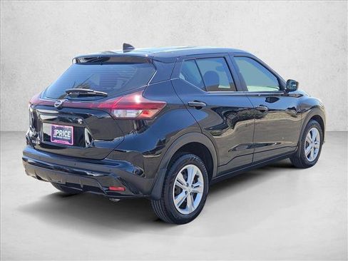 Used 2024 Nissan Kicks S FWD image 5