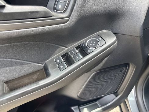Used 2025 Ford Escape Active AWD/4WD image 12