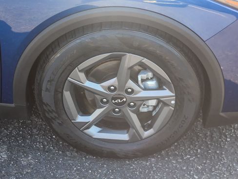 Used 2025 Kia K4 FWD image 12