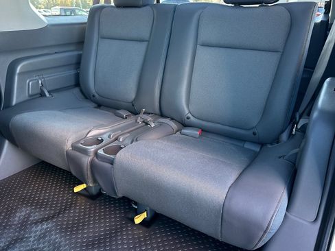 Used 2004 Honda Element EX image 14