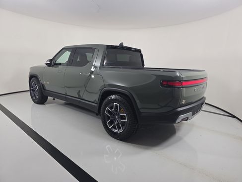 Used 2022 Rivian R1T Launch Edition image 3