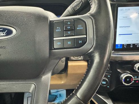 Used 2023 Ford F350 Lariat w/ Lariat Ultimate Package AWD/4WD image 23