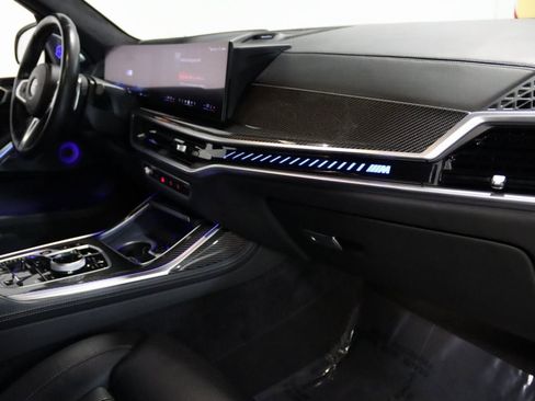 Used 2024 BMW X7 M60i image 71