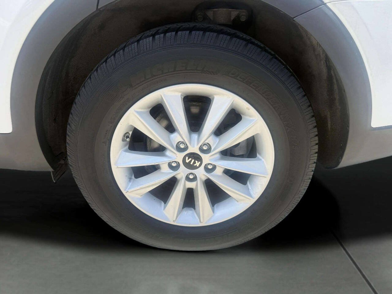 Used 2020 Kia Sorento LX FWD image 21