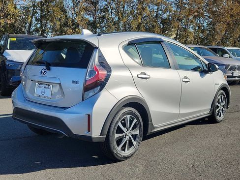 Used 2018 Toyota Prius C One w/ Carpet Mat Package image 6