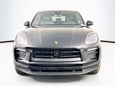 New 2026 Porsche Macan image 6