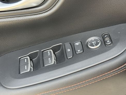 Used 2025 Honda HR-V Sport image 28