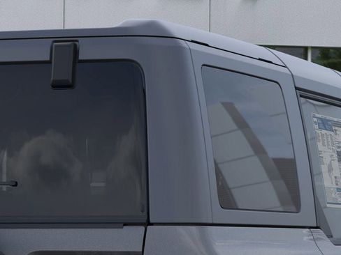 New 2025 Ford Bronco 4-Door image 25
