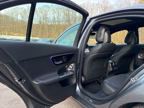 Used 2024 Mercedes-Benz C 300 4MATIC Sedan image 21