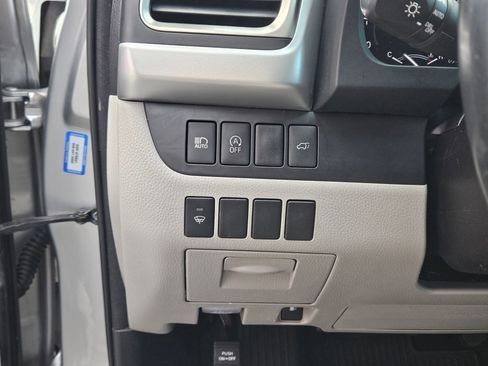 Used 2018 Toyota Highlander XLE image 20