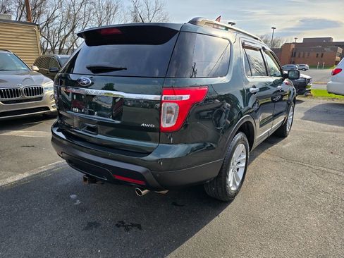 Used 2013 Ford Explorer XLT image 3