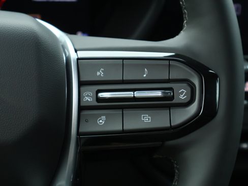 New 2026 Chevrolet Colorado Trail Boss AWD/4WD image 15