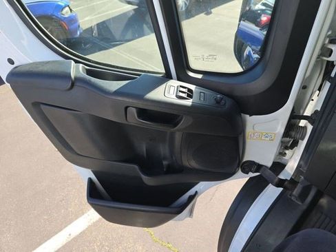 Used 2023 RAM ProMaster 3500 w/ Driver Convenience Group image 4