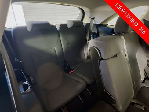 Used 2019 Kia Sorento FWD V6 image 27