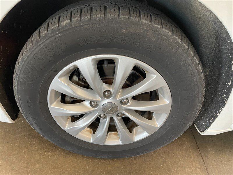 Used 2019 Chrysler Pacifica Touring-L FWD image 24