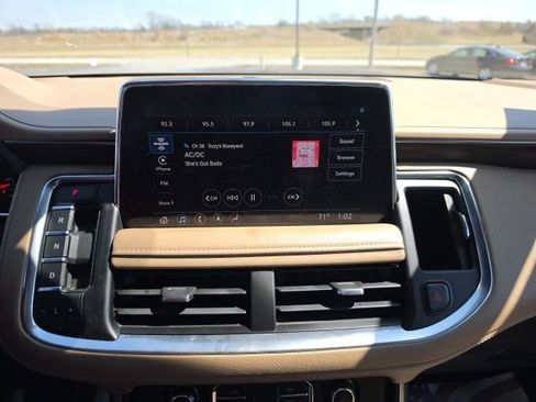 Used 2021 Chevrolet Tahoe Premier image 32