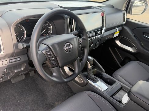 New 2025 Nissan Frontier SV image 9