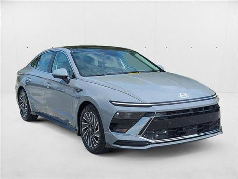 New 2025 Hyundai Sonata Limited image 6