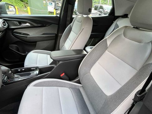 Used 2021 Chevrolet TrailBlazer LS FWD image 15