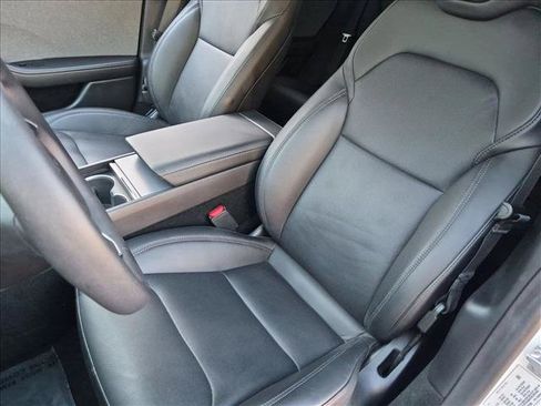 Used 2025 Tesla Model 3 Long Range RWD image 16