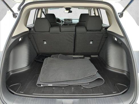 Used 2026 Honda HR-V LX image 6
