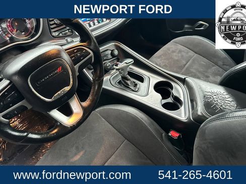 Used 2018 Dodge Challenger R/T Scat Pack w/ Leather Interior Group image 9