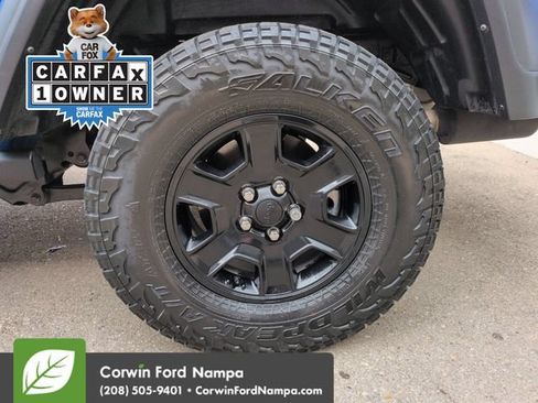 Used 2021 Jeep Gladiator Mojave w/ Trailer Tow Package AWD/4WD image 31