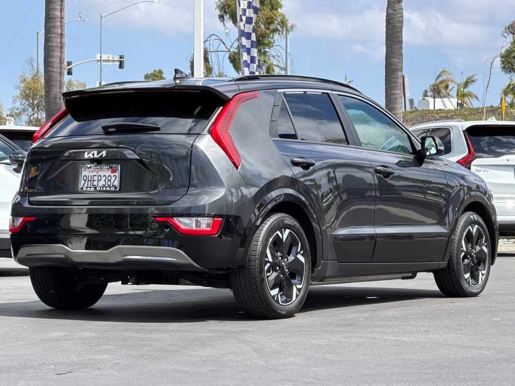 Used 2023 Kia Niro Wind w/ Wind Preserve Package FWD image 5