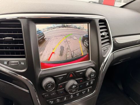 Used 2017 Jeep Grand Cherokee Trailhawk w/ Trailhawk Luxury Group image 19