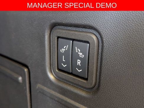 Used 2026 GMC Hummer EV SUV AWD/4WD image 18