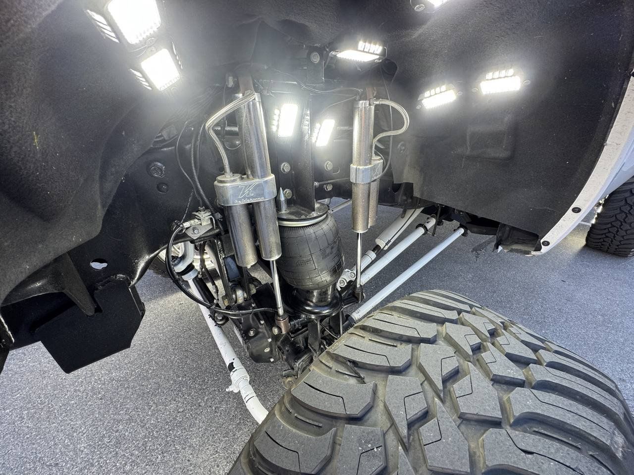 Used 2013 Ford F250 Platinum AWD/4WD image 14