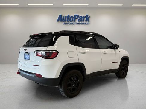 Used 2024 Jeep Compass Trailhawk AWD/4WD image 10