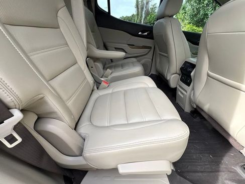 Used 2019 GMC Acadia Denali w/ Technology Package FWD image 6