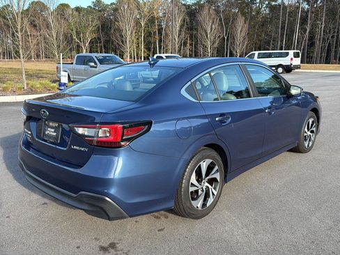 Used 2021 Subaru Legacy Premium image 7