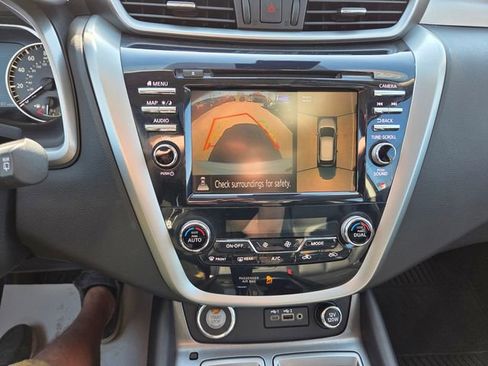 Used 2022 Nissan Murano SV image 26
