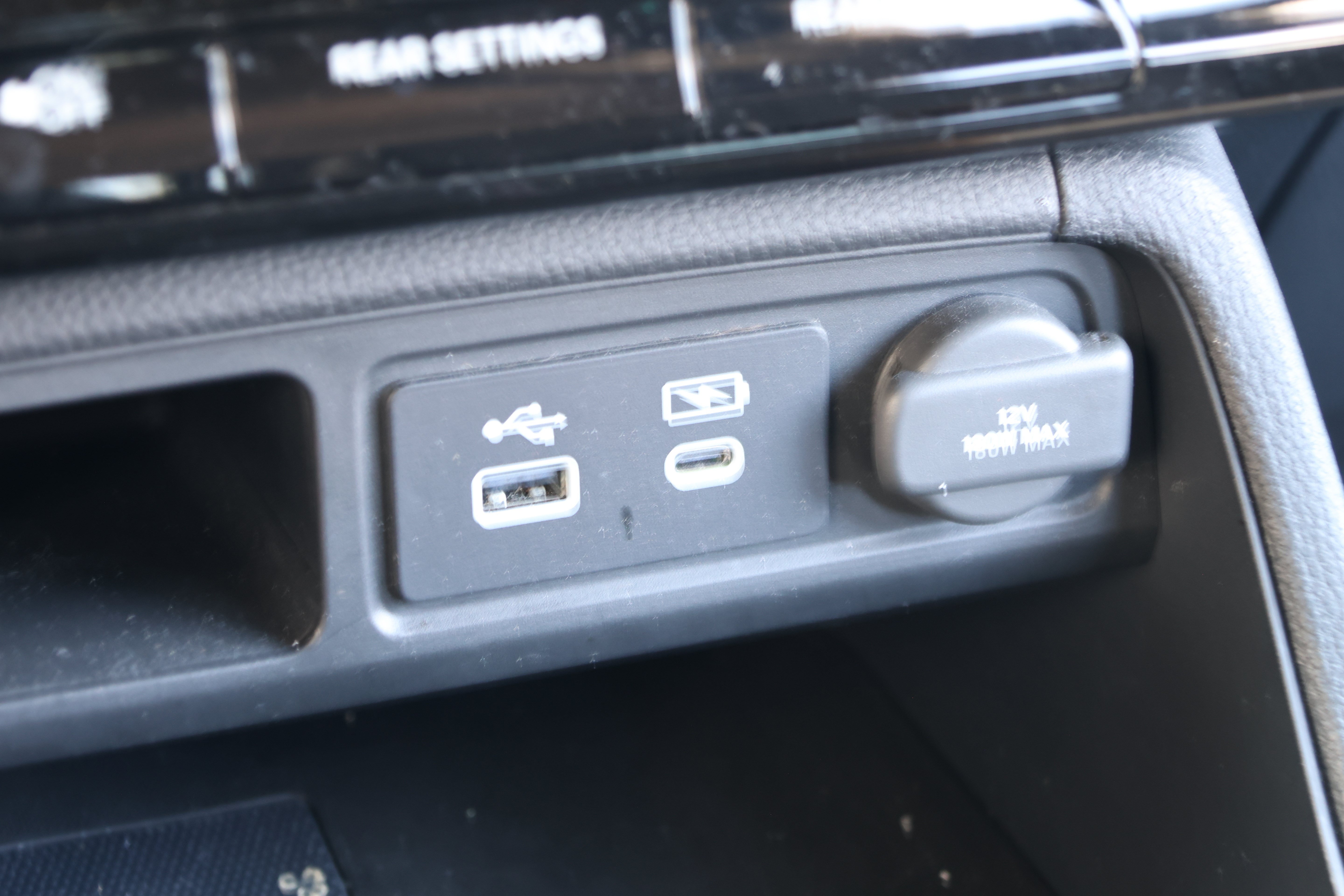 Used 2025 Honda Pilot Black Edition image 27