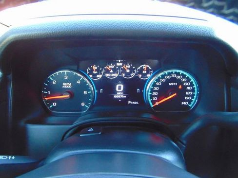 Used 2017 Chevrolet Tahoe Premier image 16