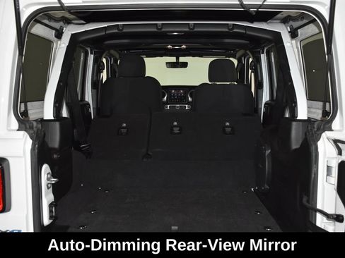 Used 2023 Jeep Wrangler Unlimited w/ Sun & Screen Package AWD/4WD image 31