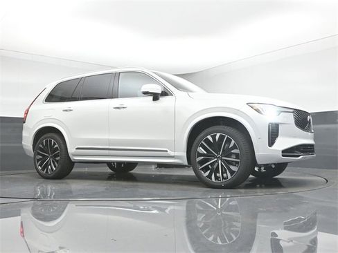New 2026 Volvo XC90 B6 Plus image 39