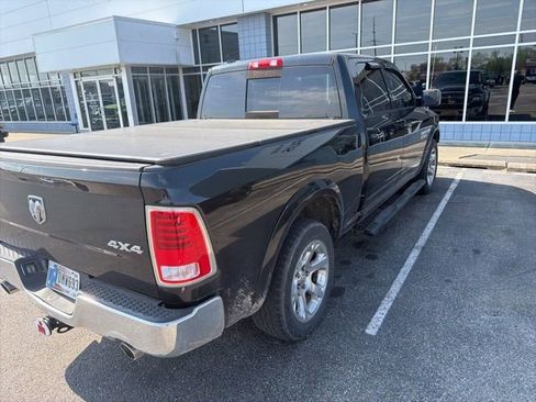 Used 2018 RAM 1500 Laramie image 5