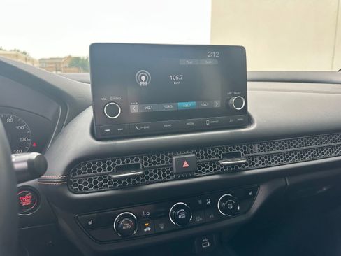 Used 2025 Honda HR-V Sport image 13