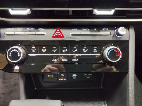 Used 2025 Hyundai Sonata SE FWD image 25