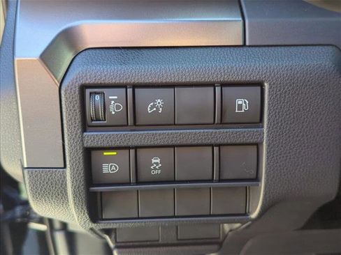 New 2026 Toyota 4Runner SR5 AWD/4WD image 12