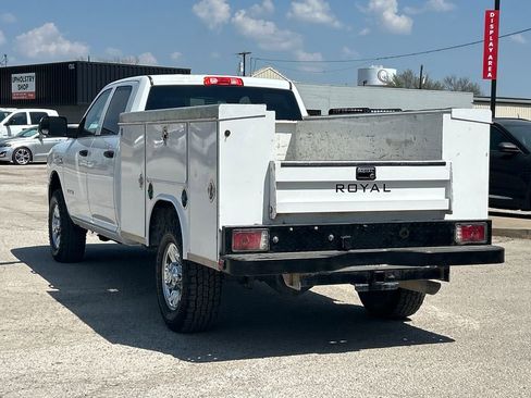 Used 2021 RAM 3500 Tradesman w/ Chrome Appearance Group image 10