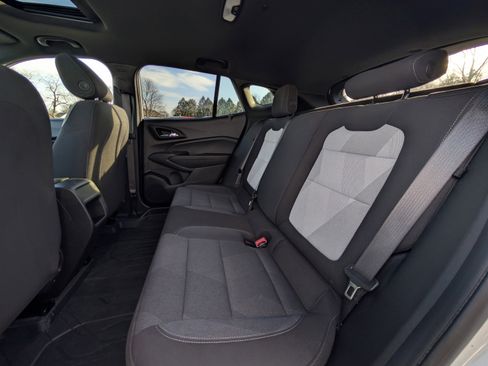 Used 2024 Chevrolet Trax RS w/ Sunroof Package image 32