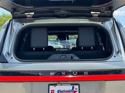 Used 2025 Lexus GX 550 w/ Accessory Package (2T) AWD/4WD image 18