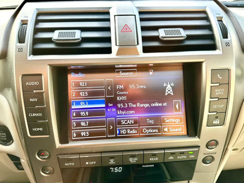 Used 2019 Lexus GX 460 Premium w/ Premium Package AWD/4WD image 29