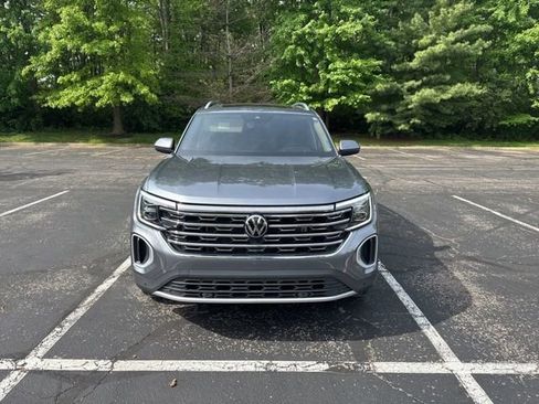 Certified 2024 Volkswagen Atlas SEL AWD/4WD image 2